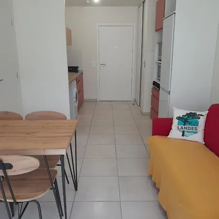 Apartment 4 Pers A Plage, Confort Entre Ocean Et Foret, Terrasse Ensoleillee - Fr-1-50-148